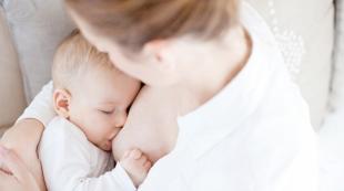 Comment sevrer un enfant de l'allaitement : méthodes efficaces et conseils des médecins Comment sevrer un enfant de l'allaitement en un an